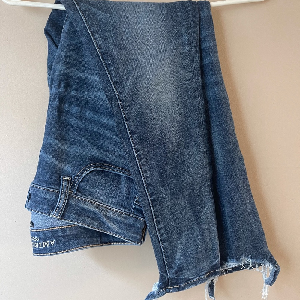 American Eagle distressed super low rise jegging skinny jeans